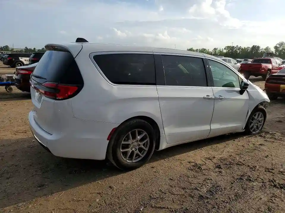 2C4RC1BG1RR125218 2024 CHRYSLER PACIFICA-2