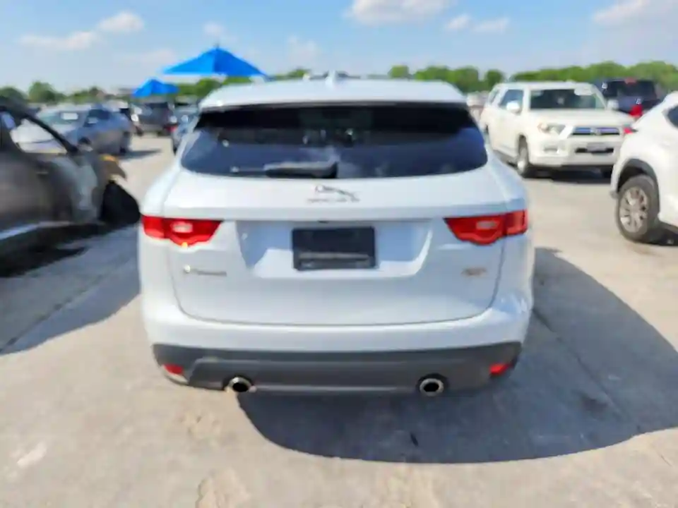 SADCJ2GX8JA236856 2018 JAGUAR F-PACE-5