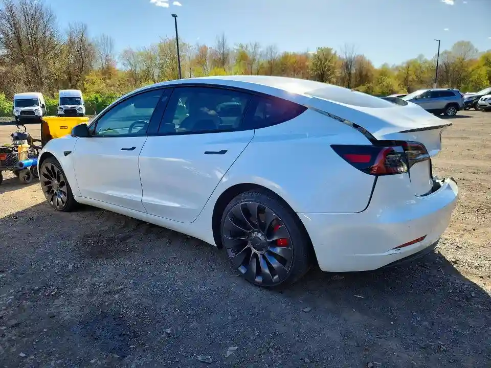 5YJ3E1EC7PF486034 2023 TESLA MODEL 3-1