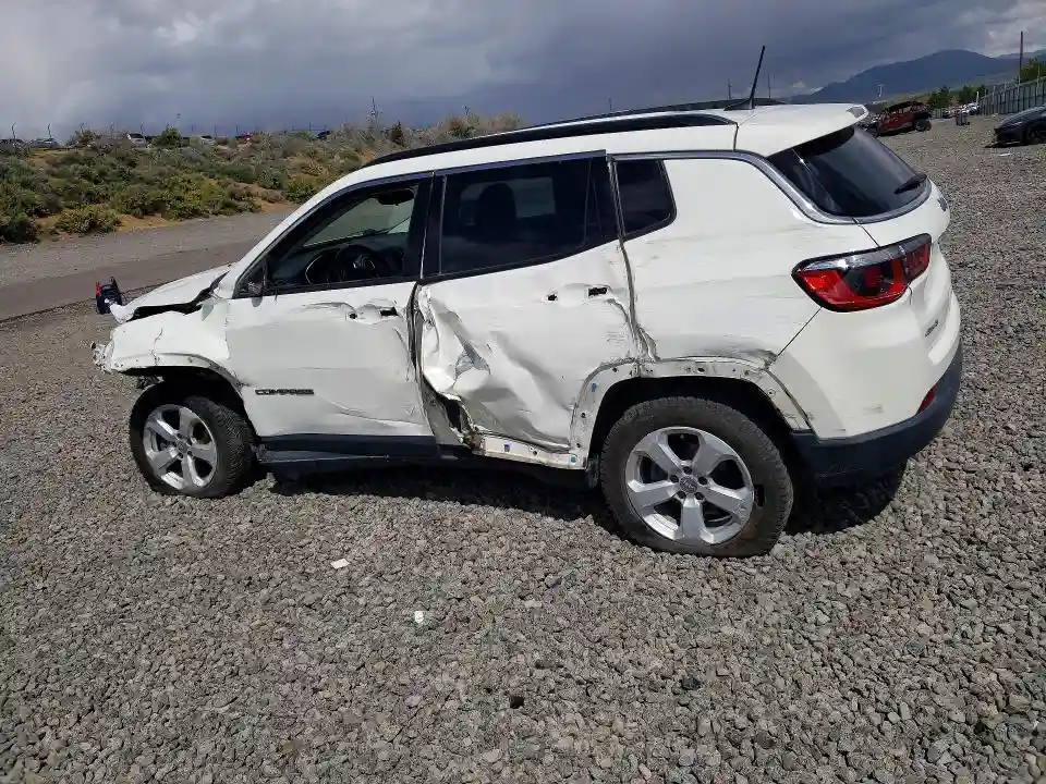 3C4NJDBBXKT723532 2019 JEEP COMPASS-1