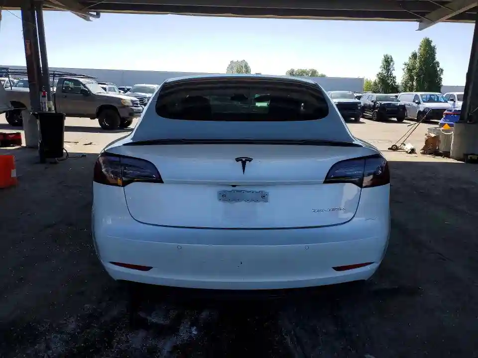 5YJ3E1EB0NF143327 2022 TESLA MODEL 3-5
