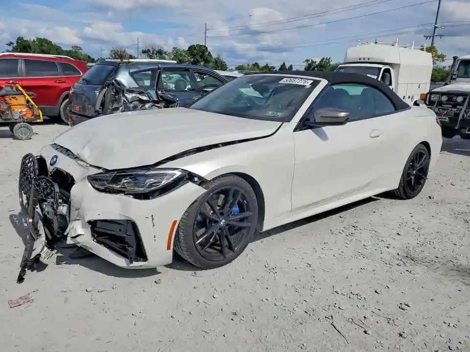 WBA53AT08MCG90650 2021 BMW M4-0