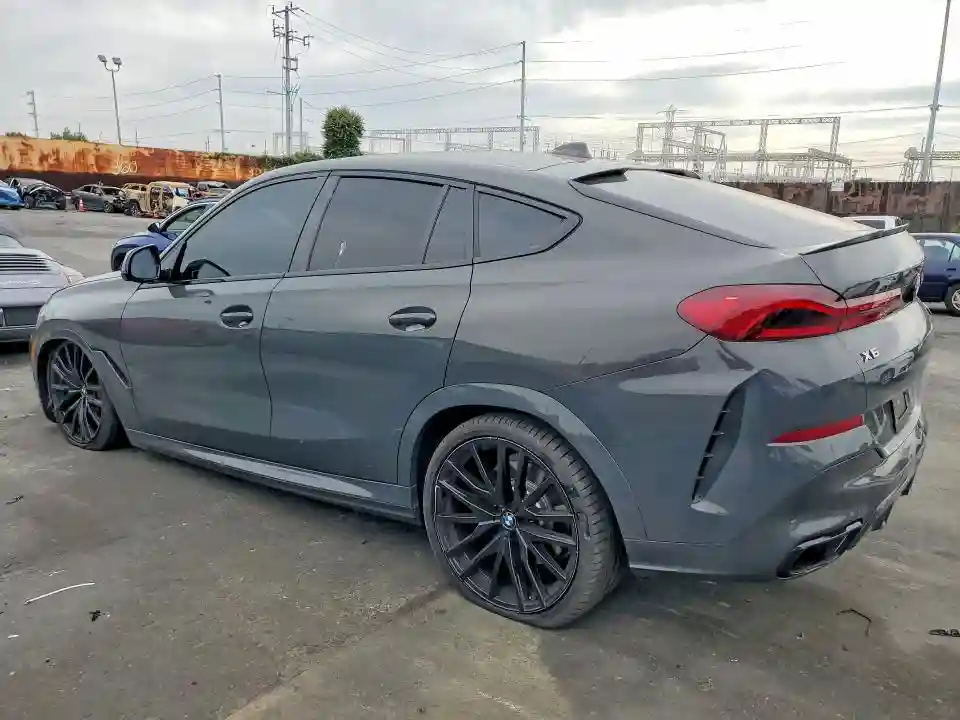5UXCY8C0XM9H45390 2021 BMW X6-1