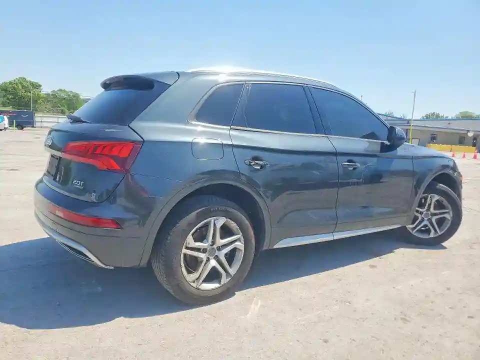 WA1ANAFY6J2022707 2018 AUDI Q5-2