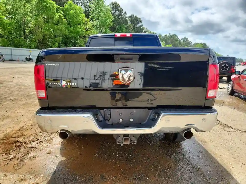 1C6RR6LT5KS619925 2019 RAM 1500-5