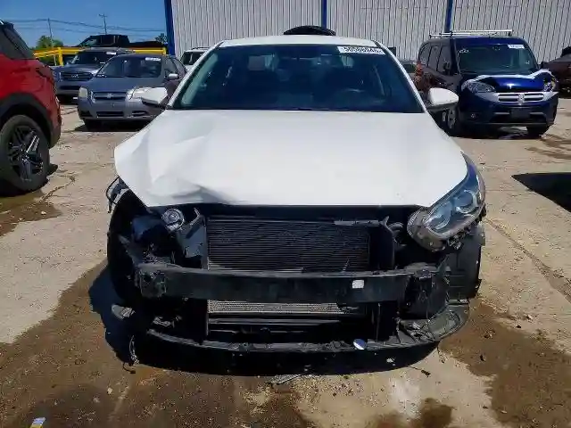 3KPF24AD3KE107972 2019 KIA FORTE-4