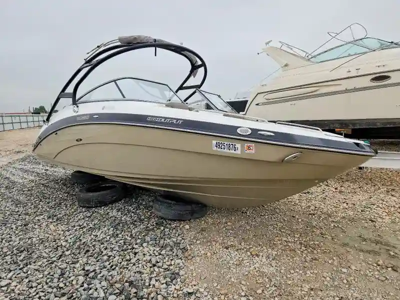 YAMCR313D212 2012 YAM BOAT-1