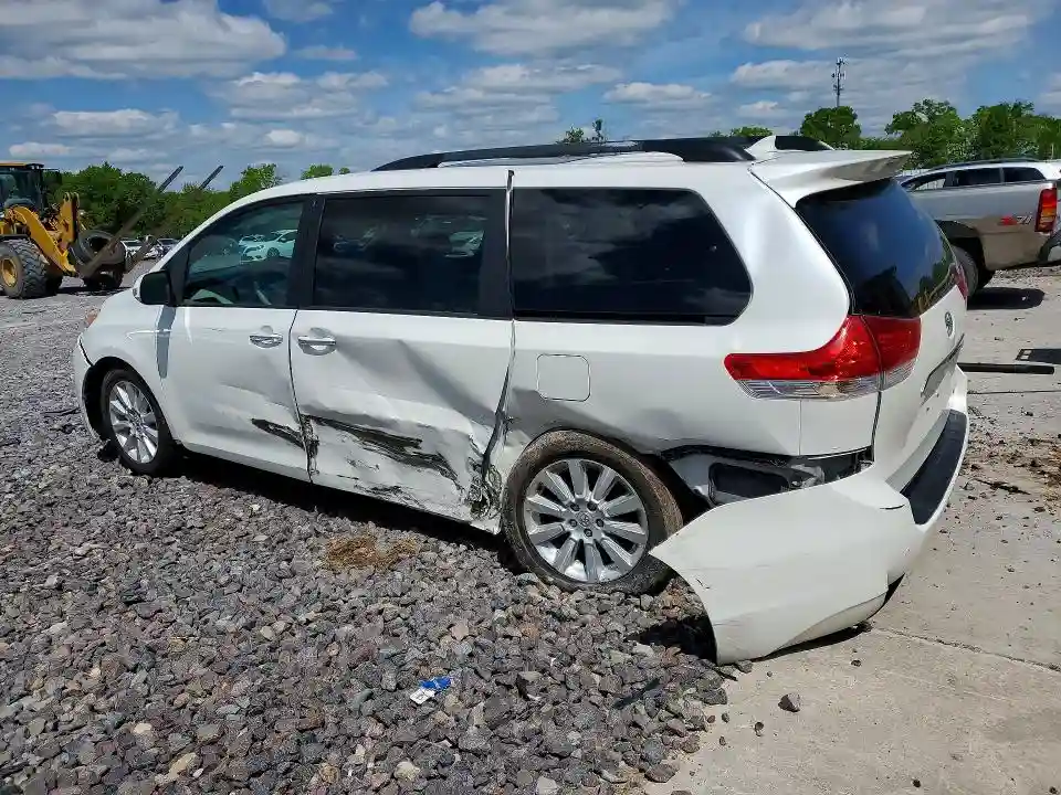 5TDYK3DCXDS283853 2013 TOYOTA SIENNA-1