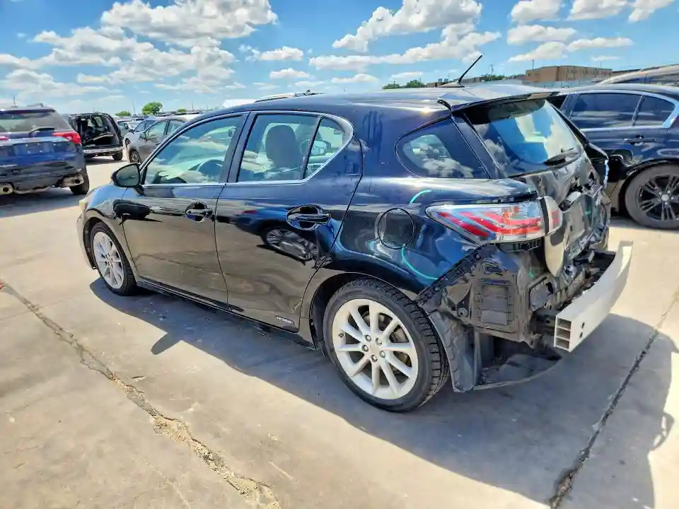 JTHKD5BH5B2032719 2011 LEXUS CT 200-1