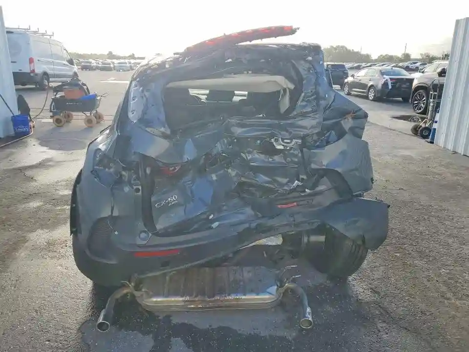 7MMVAAEW6SN131008 2025 MAZDA CX-50-5