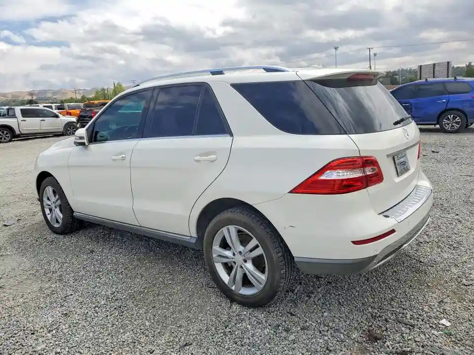 4JGDA5JB6DA267019 2013 MERCEDES-BENZ M-CLASS-1