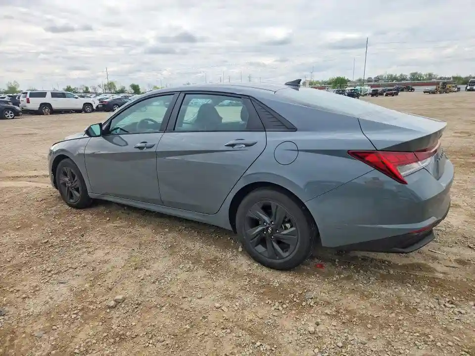 KMHLM4AJ2PU039607 2023 HYUNDAI ELANTRA-1