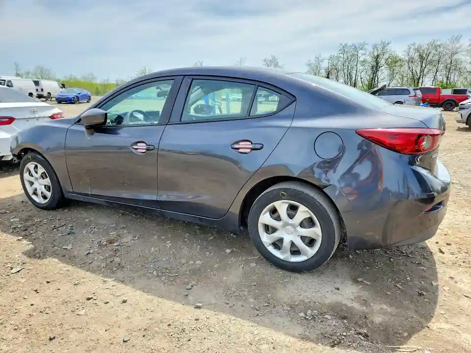 3MZBM1U73FM235814 2015 MAZDA 3-1