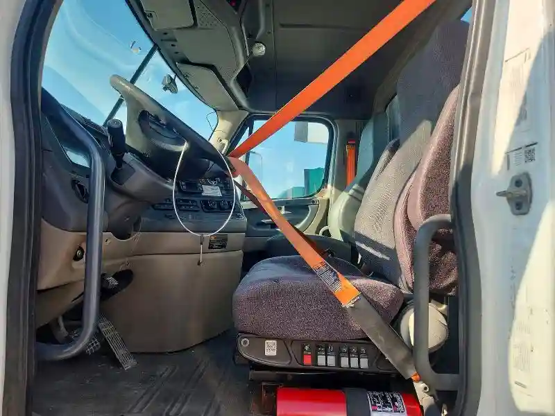 1FUBGEDV1GLHC5761 2016 FREIGHTLINER ALL OTHER-4