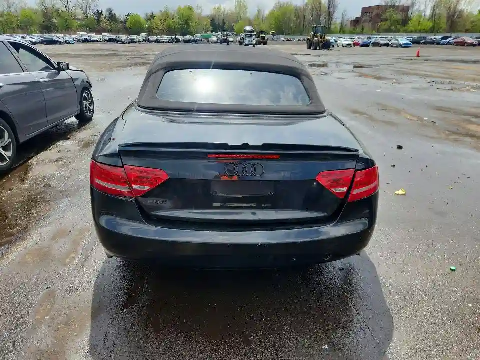 WAUVGAFH0BN009322 2011 AUDI S5/RS5-5