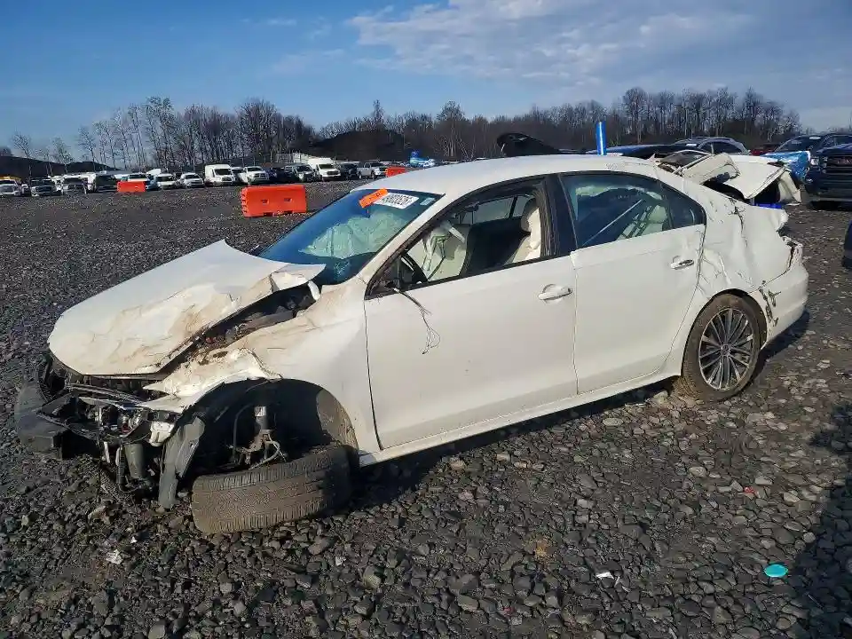 3VWD17AJ3GM390899 2016 VOLKSWAGEN JETTA-0