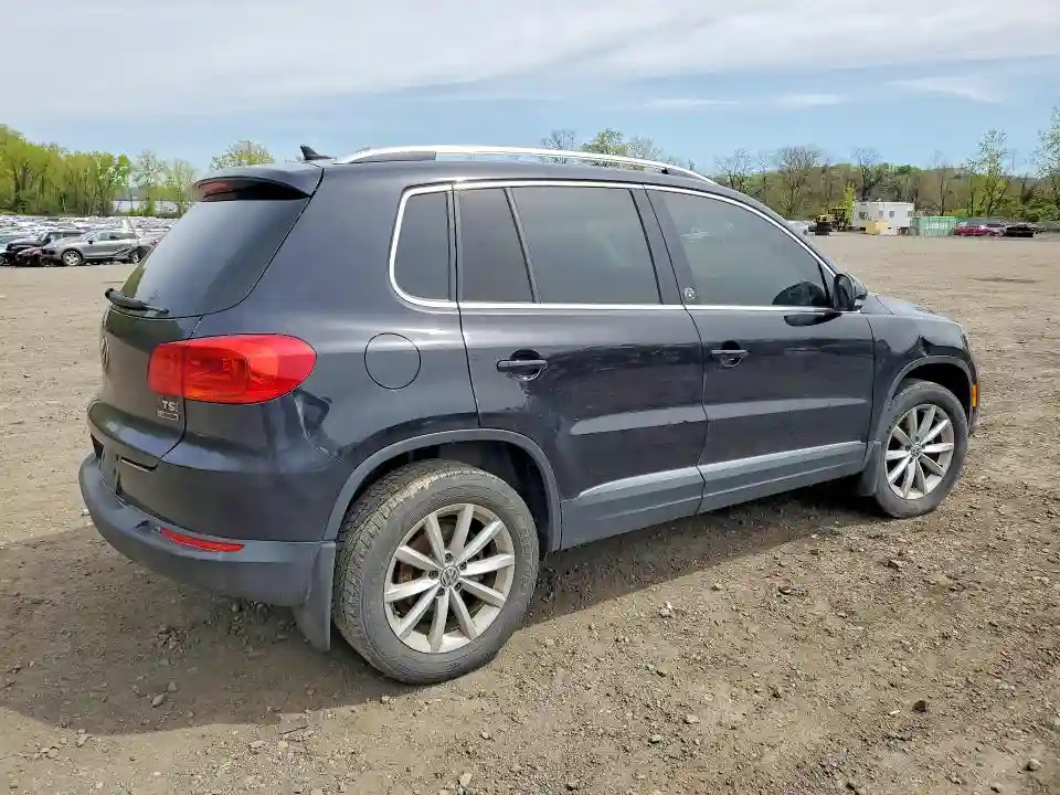 WVGSV7AX0HK007072 2017 VOLKSWAGEN TIGUAN-2