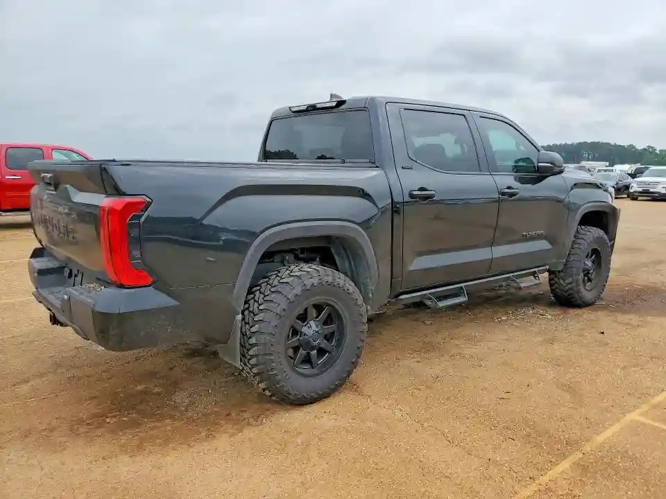 5TFLA5DB4SX282916 2025 TOYOTA TUNDRA-2
