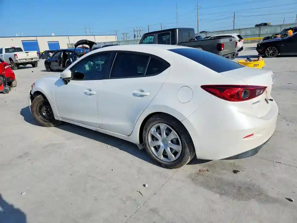 3MZBM1U71FM230725 2015 MAZDA 3-1