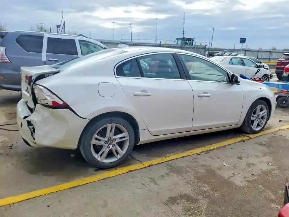 YV126MFK5F1340149 2015 VOLVO S60-2