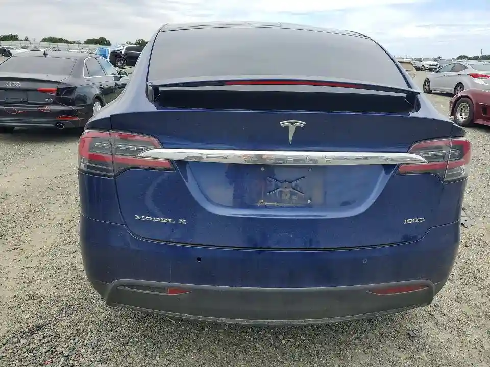 5YJXCDE28KF156296 2019 TESLA MODEL X-5