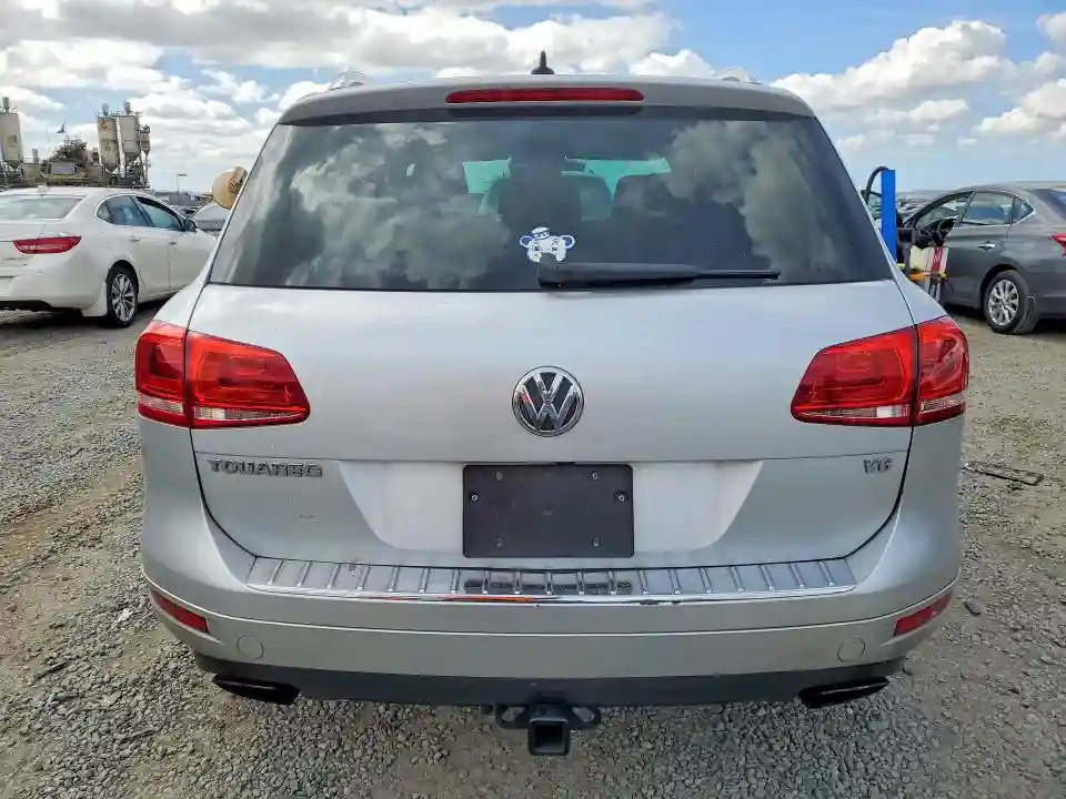 WVGEF9BP8DD001636 2013 VOLKSWAGEN TOUAREG-5