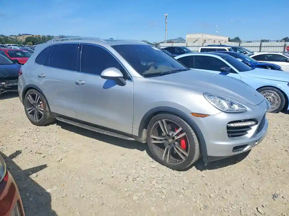 WP1AC2A2XCLA82487 2012 PORSCHE CAYENNE-3
