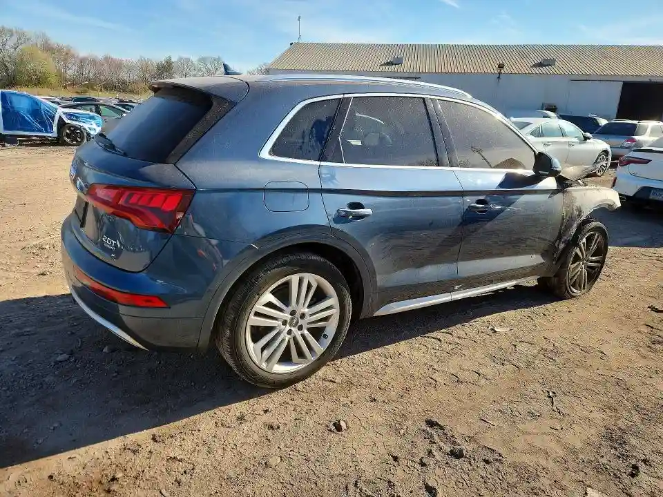 WA1BNAFY5J2066296 2018 AUDI Q5-2