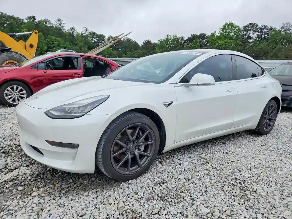5YJ3E1EA1JF023120 2018 TESLA MODEL 3-0