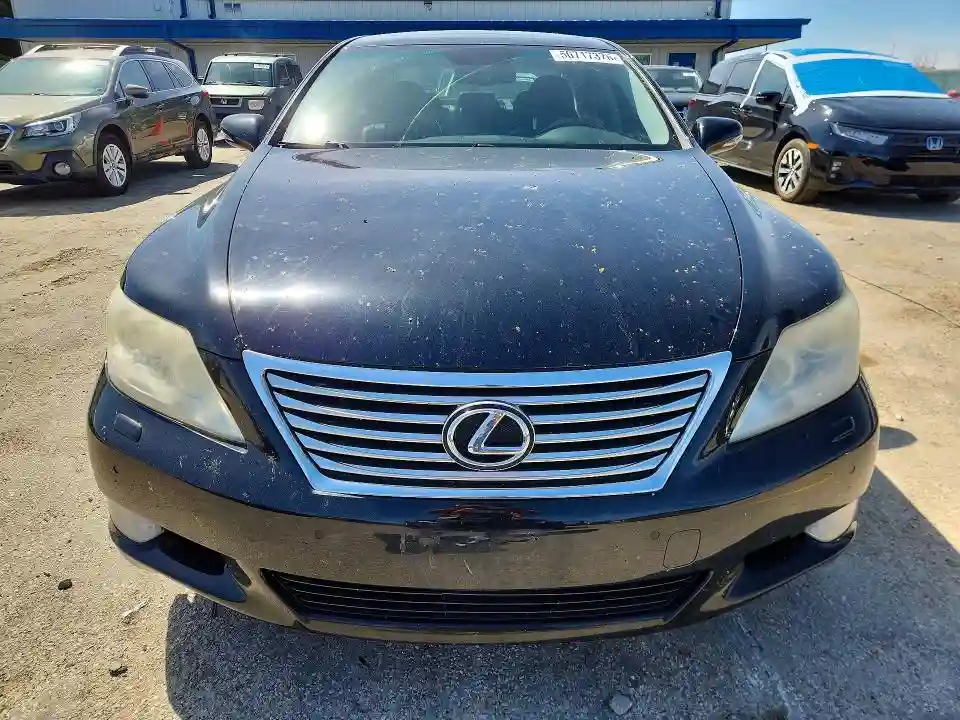 JTHCL5EF4B5011165 2011 LEXUS LS460-4