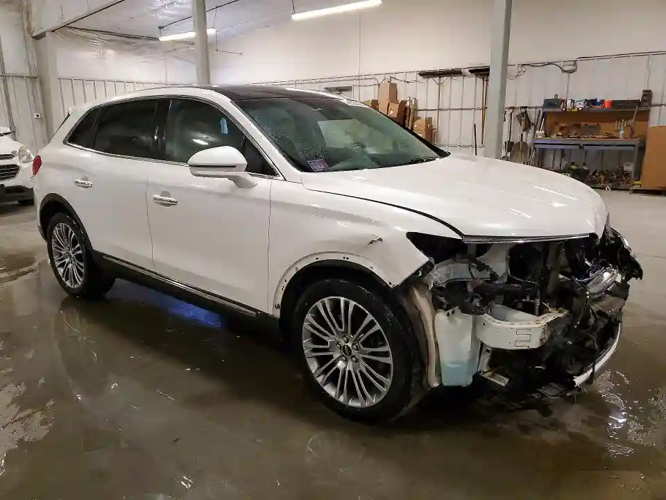 2LMTJ8LR3GBL77529 2016 LINCOLN MKX-3
