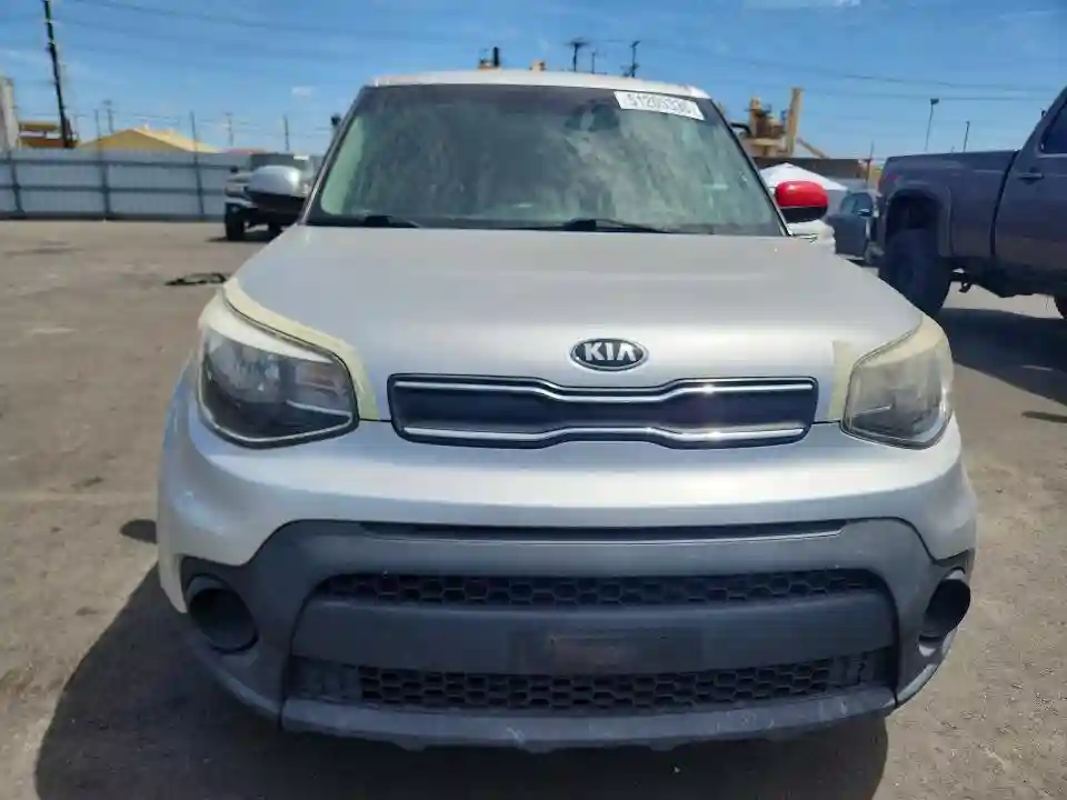 KNDJN2A28J7540299 2018 KIA SOUL-4