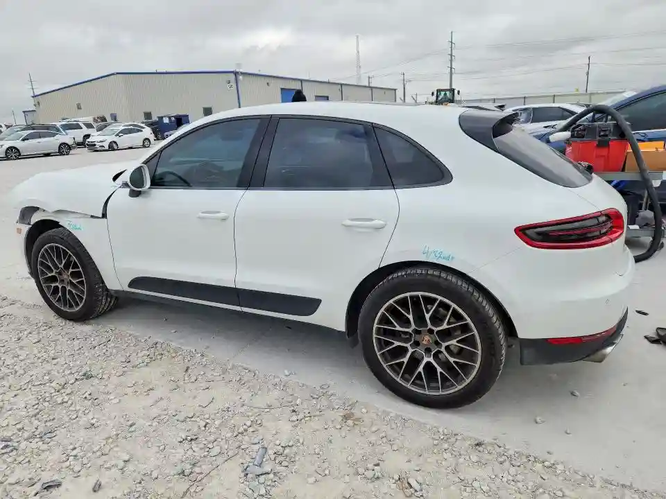 WP1AA2A53JLB20493 2018 PORSCHE MACAN-1