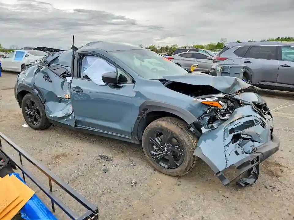 JF2GUABC6S8343918 2025 SUBARU CROSSTREK-3