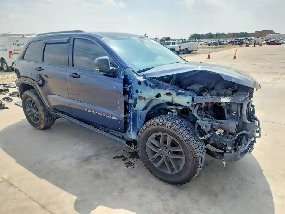 1C4RJFBG1HC956759 2017 JEEP GRAND CHEROKEE-3