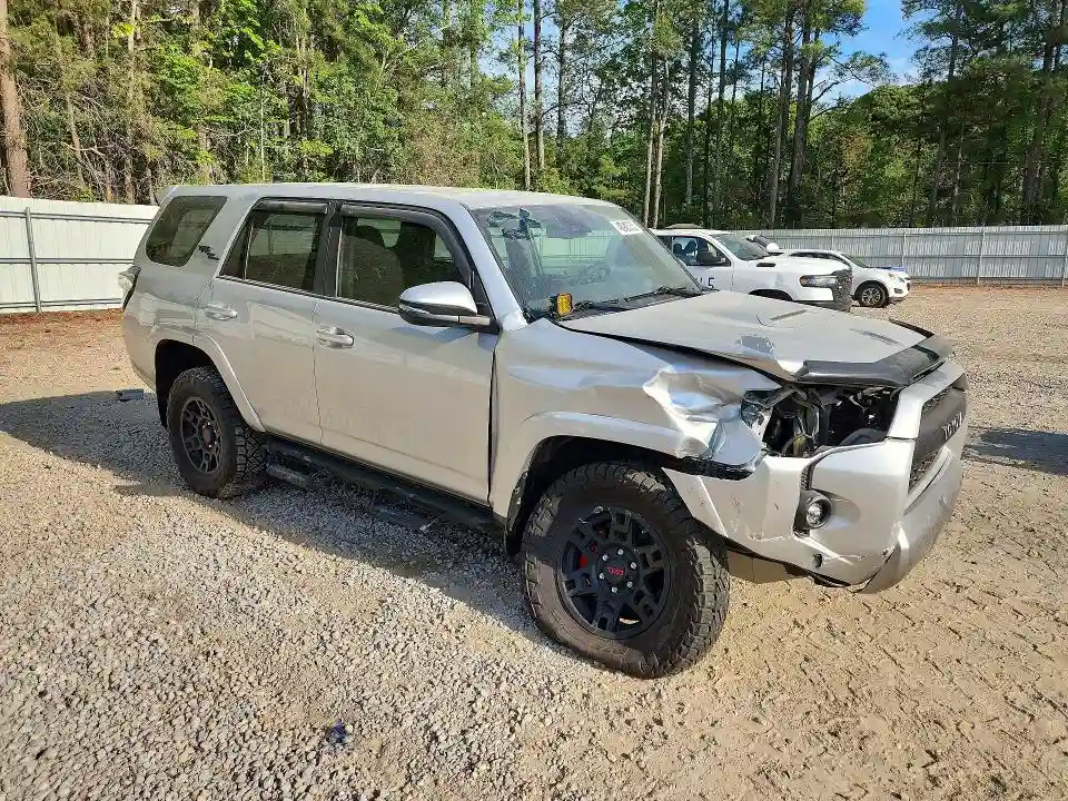 JTERU5JR8P6147871 2023 TOYOTA 4RUNNER-3