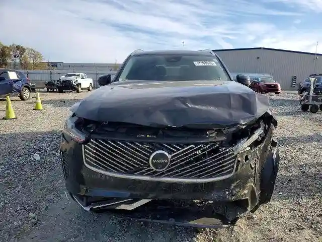 YV4062PB1S1366853 2025 VOLVO XC90-4