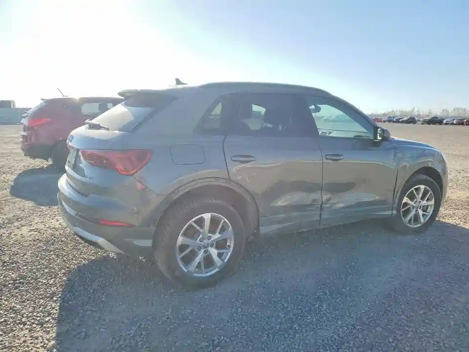 WA1AECF32M1007034 2021 AUDI Q3-2