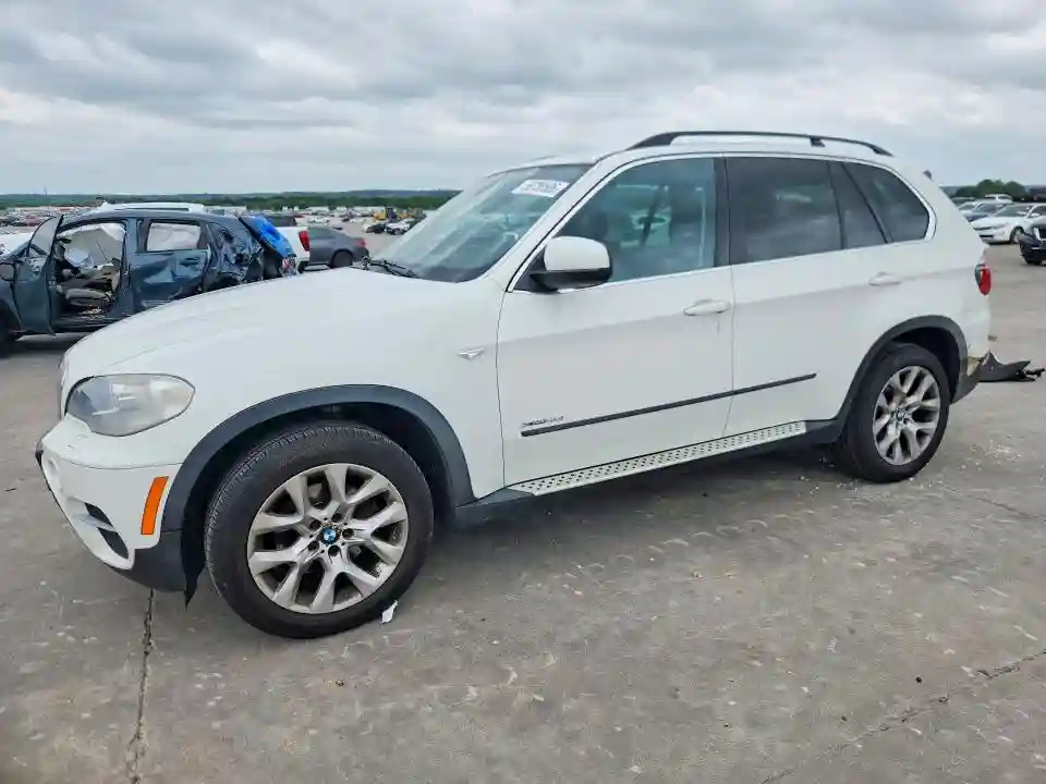 5UXZV4C56D0B17645 2013 BMW X5-0