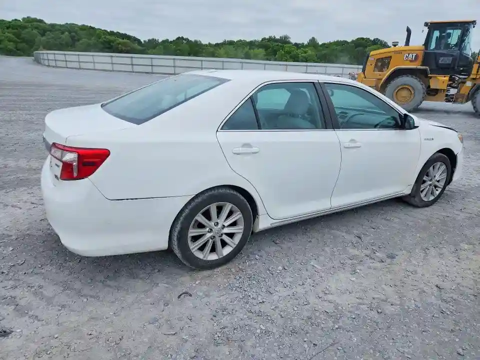 4T1BD1FKXDU078601 2013 TOYOTA CAMRY SOLA-2
