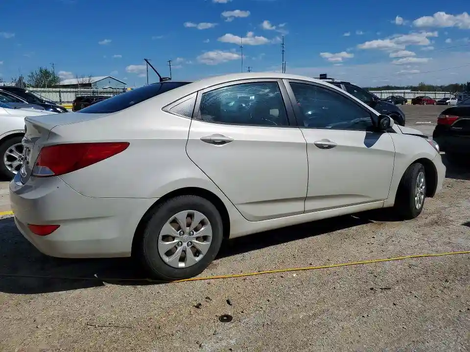 KMHCT4AE2GU983560 2016 HYUNDAI ACCENT-2