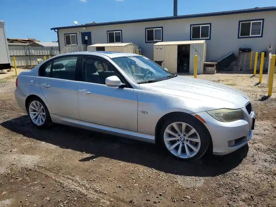 WBAPH7C51BE852223 2011 BMW 3 SERIES-3