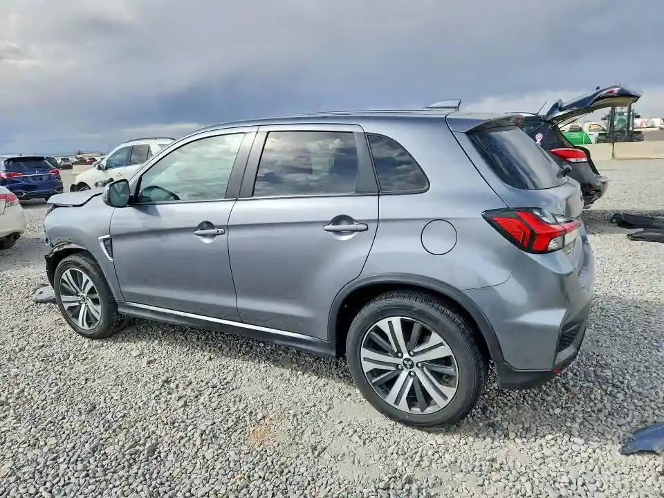 JA4ARUAU9MU036054 2021 MITSUBISHI OUTLANDER-1