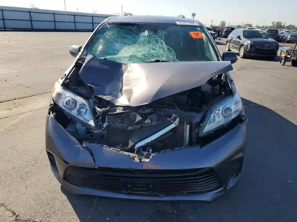 5TDKZ3DC1LS041369 2020 TOYOTA SIENNA-4
