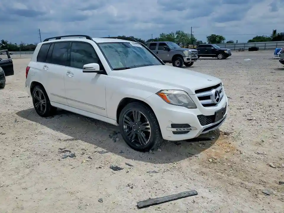 WDCGG8JB3FG387985 2015 MERCEDES-BENZ GLK-CLASS-3