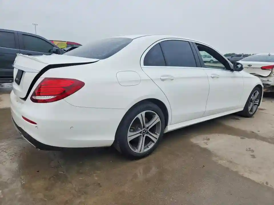 WDDZF4JB0HA240769 2017 MERCEDES-BENZ E-CLASS-2