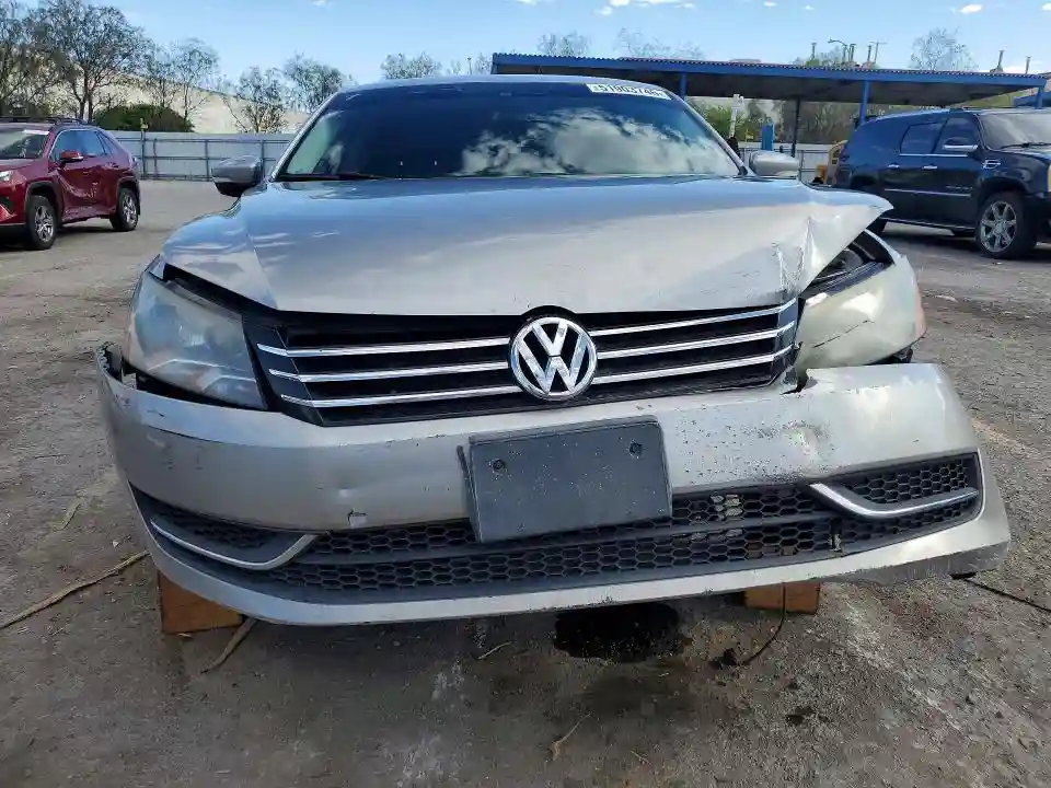 1VWBP7A3XDC009912 2013 VOLKSWAGEN PASSAT-4