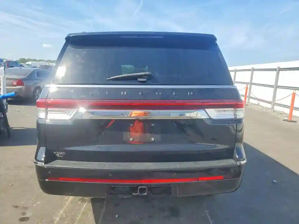 5LMJJ2TG1REL06039 2024 LINCOLN NAVIGATOR-5