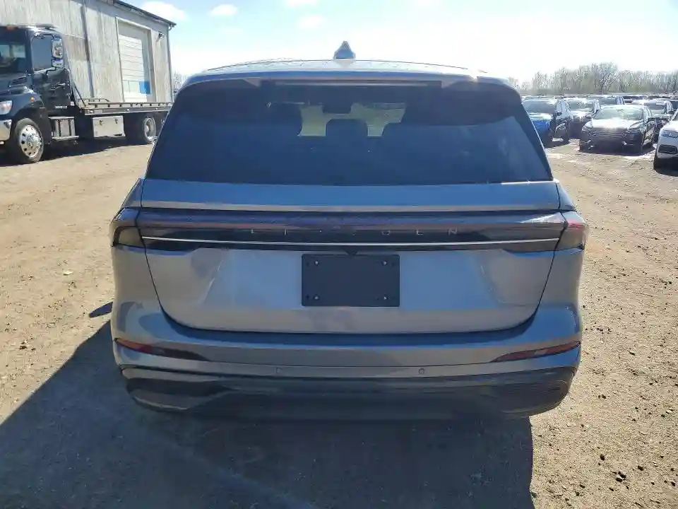 5LMPJ8J44SJ922725 2025 LINCOLN NAUTILUS-5