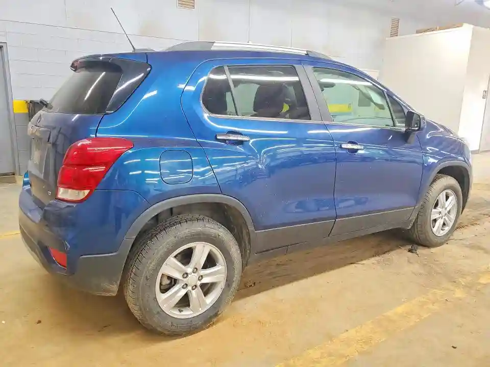 3GNCJPSB3LL221608 2020 CHEVROLET TRAX-2